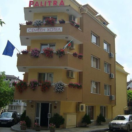 Hotel Palitra Varna Bagian luar foto