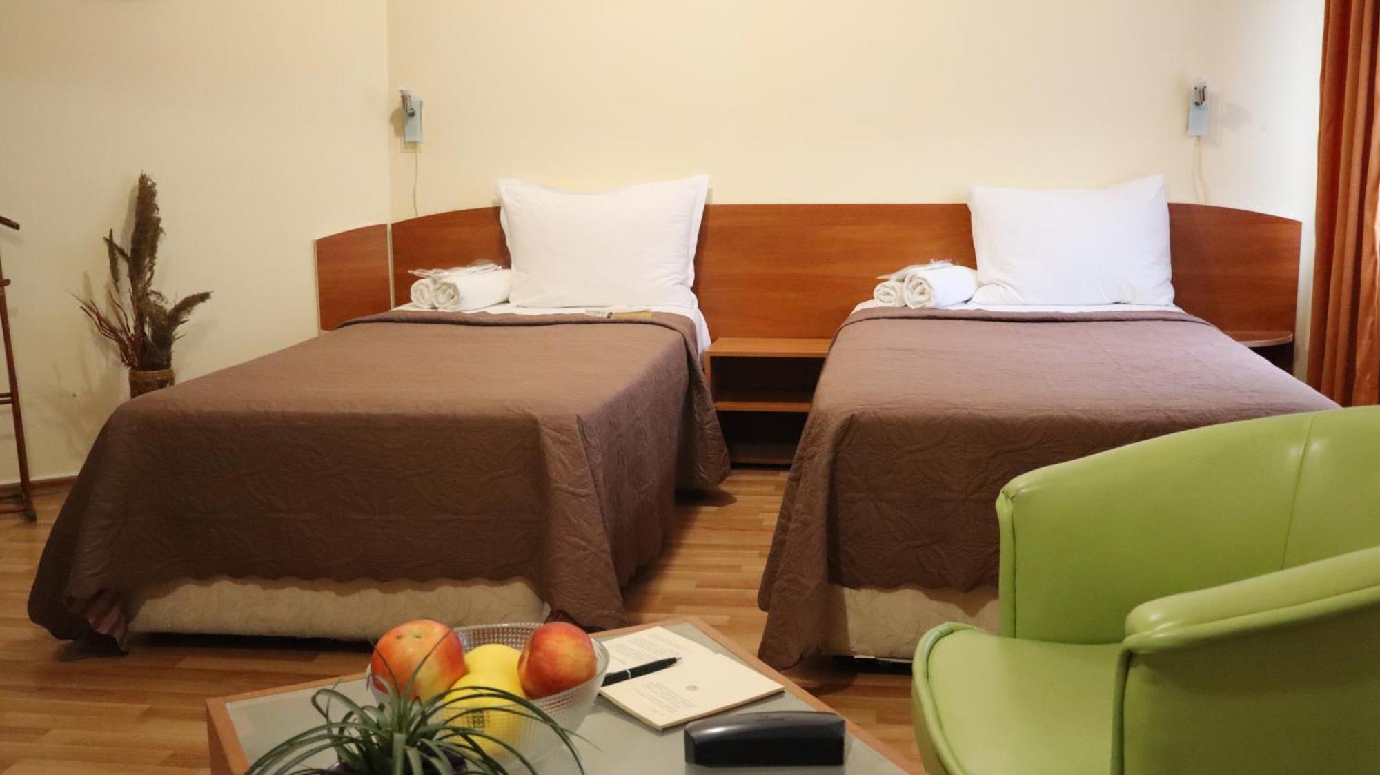 Hotel Palitra Varna Bagian luar foto