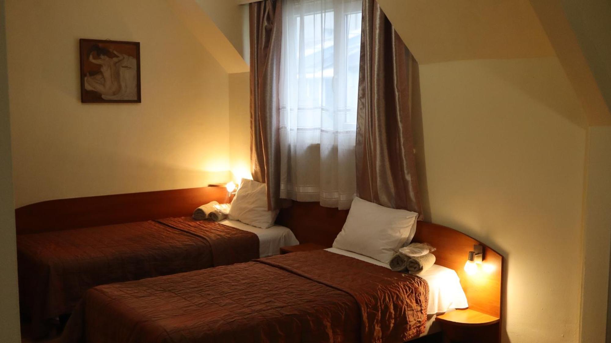 Hotel Palitra Varna Bagian luar foto