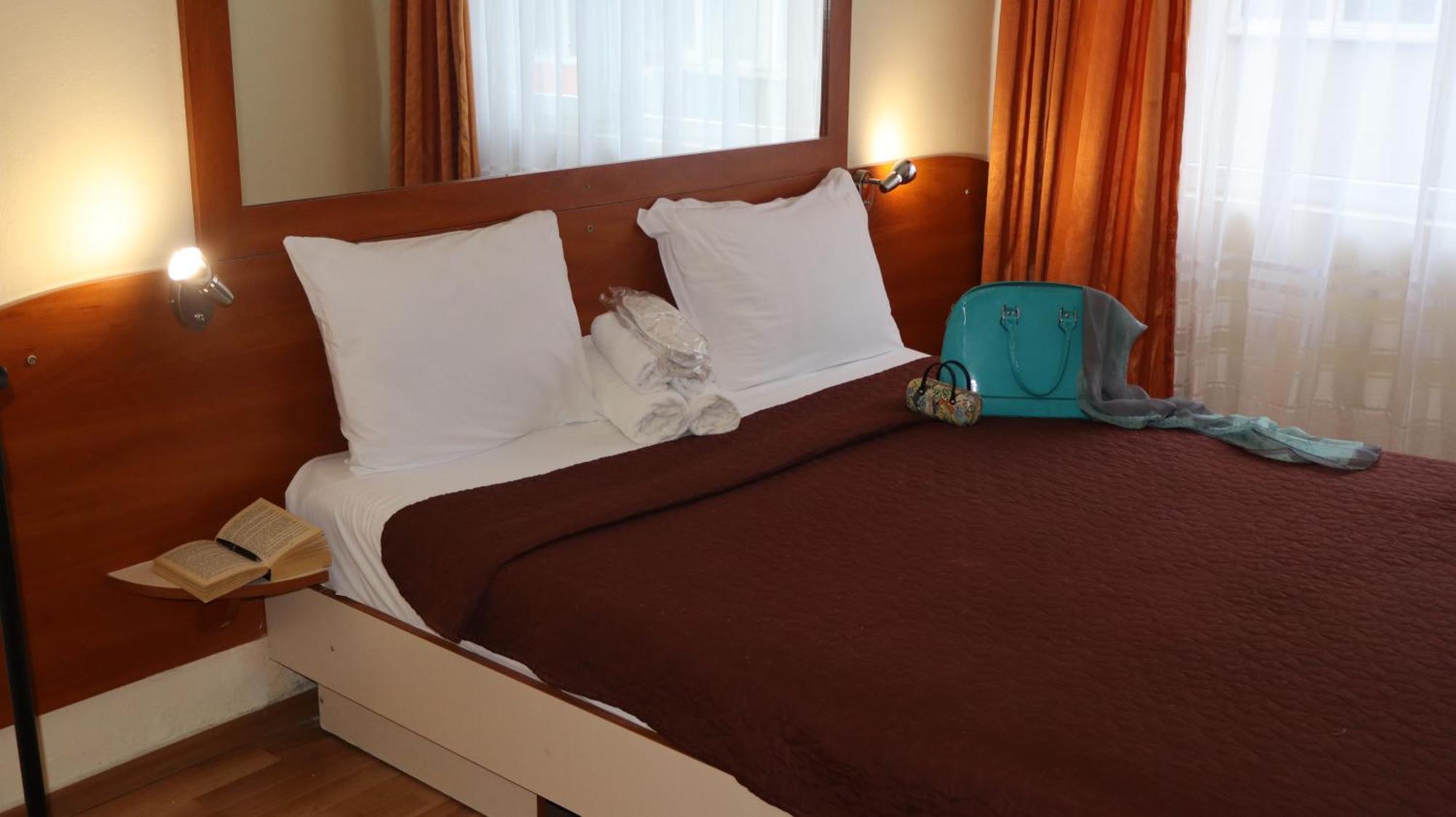 Hotel Palitra Varna Bagian luar foto