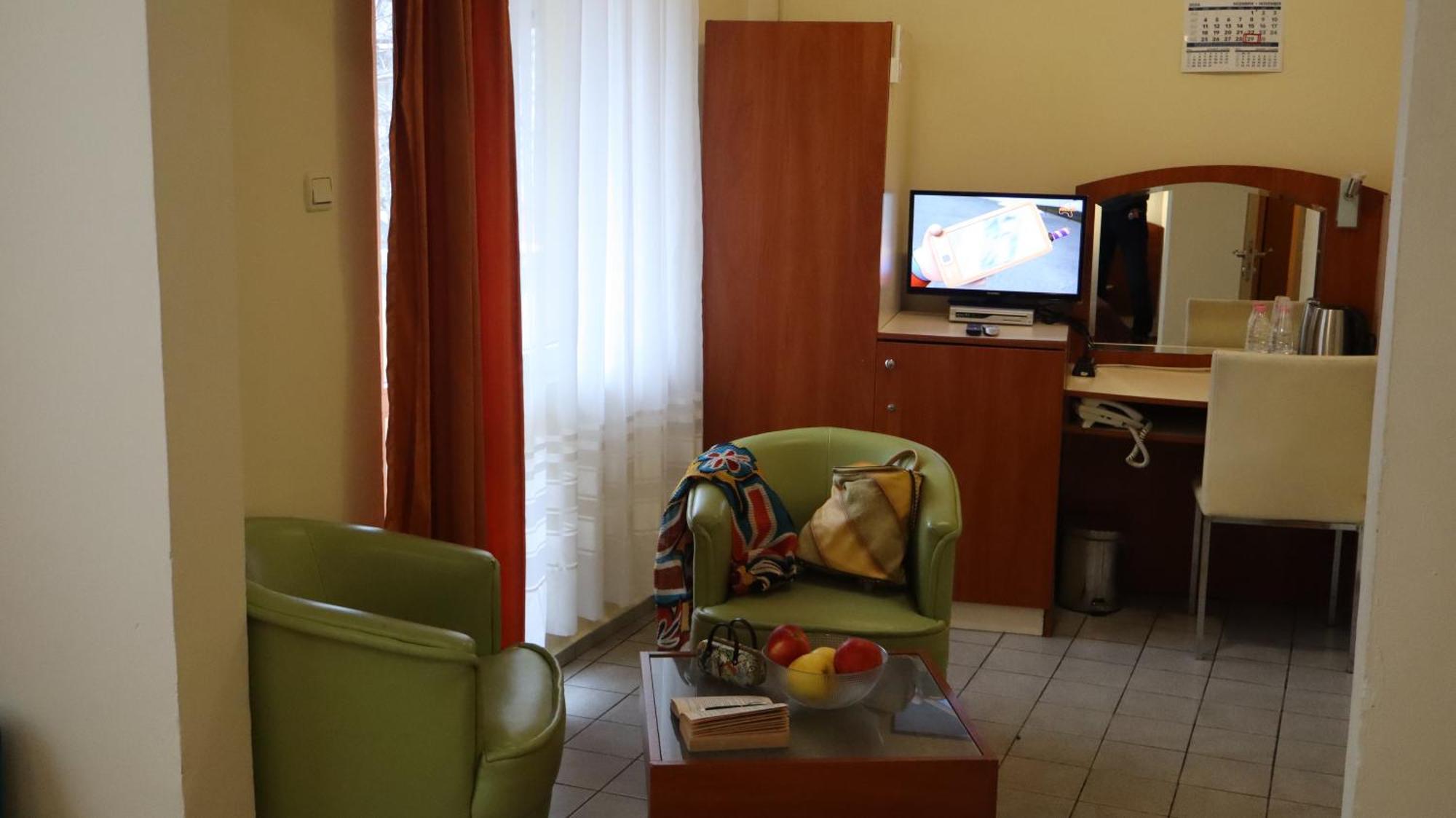Hotel Palitra Varna Bagian luar foto