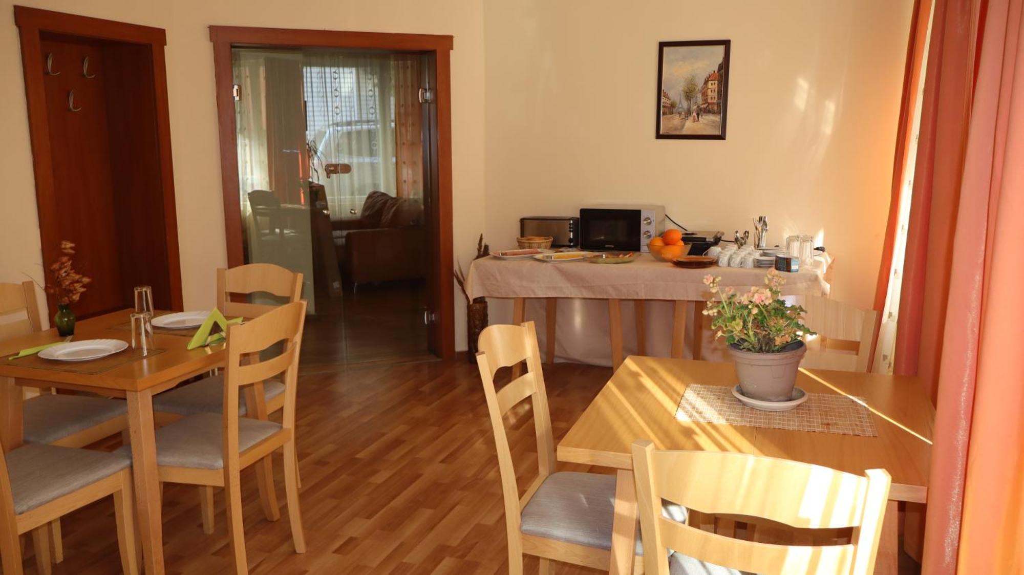 Hotel Palitra Varna Bagian luar foto