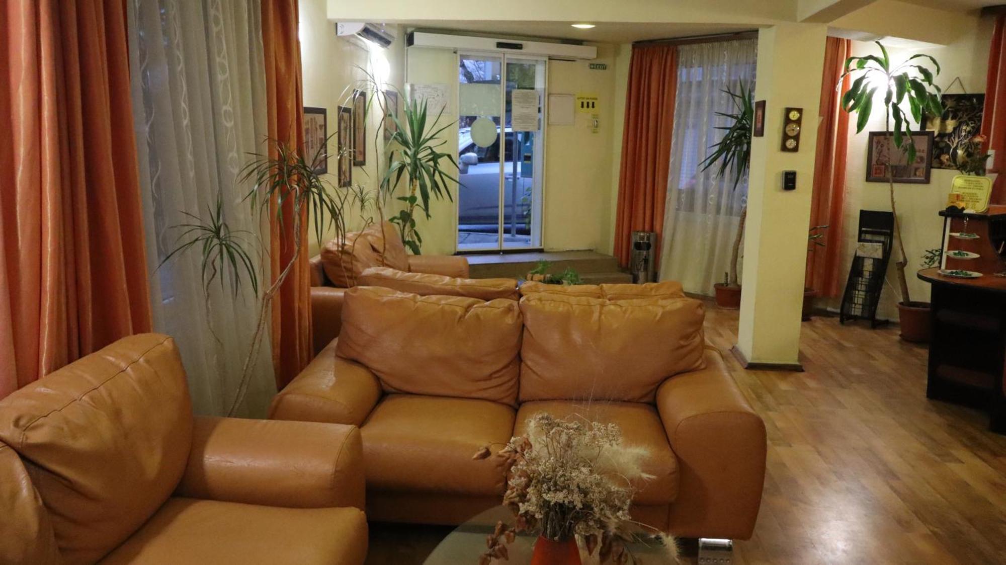 Hotel Palitra Varna Bagian luar foto